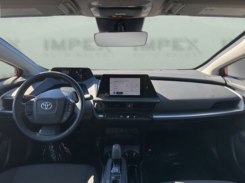 Used 2024 Toyota Prius LE image 11