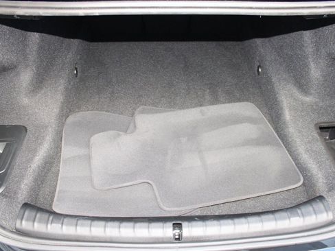 Used 2023 BMW 540i w/ M Sport Package image 32