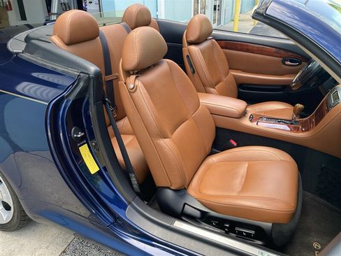 Used 2005 Lexus SC 430 Convertible RWD image 16