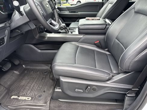 Used 2025 Ford F150 Lariat w/ Equipment Group 502A High AWD/4WD image 9