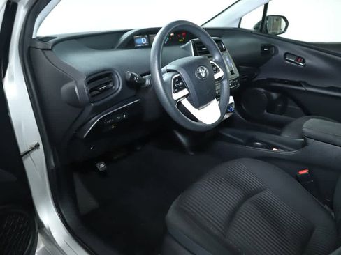 Certified 2018 Toyota Prius Two image 17