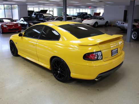 Used 2005 Pontiac GTO image 21
