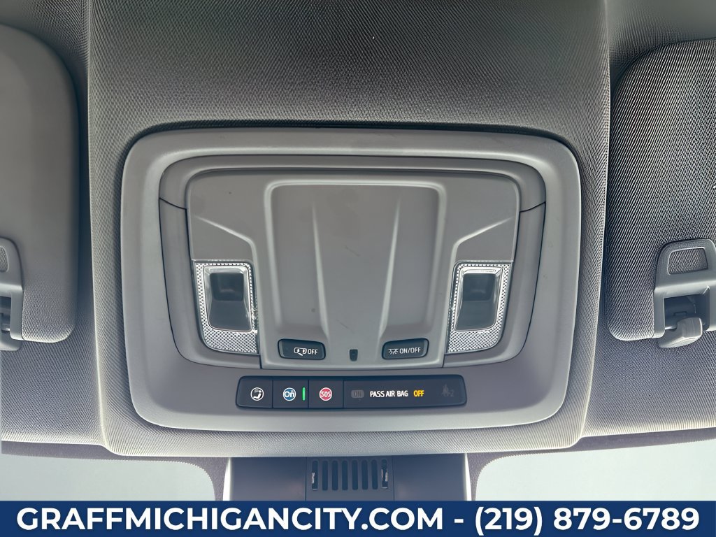 Used 2025 Chevrolet Silverado 1500 LT AWD/4WD image 22