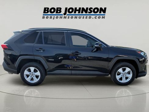 Used 2021 Toyota RAV4 XLE AWD/4WD image 24