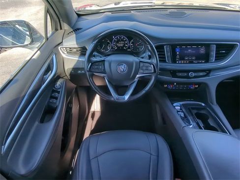 Used 2024 Buick Enclave Premium image 20