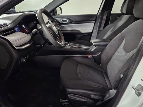 Used 2023 Jeep Compass Sport AWD/4WD image 23