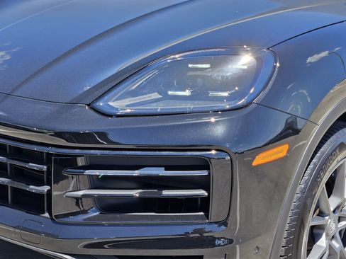 Certified 2026 Porsche Cayenne Coupe AWD/4WD image 12