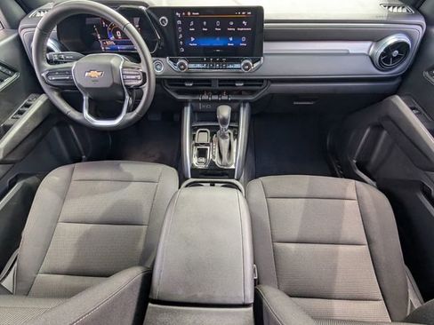 Used 2023 Chevrolet Colorado LT w/ LT Convenience Package image 11