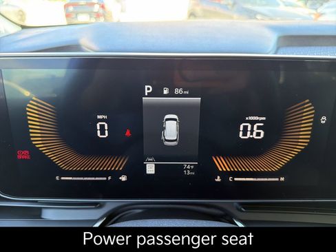 New 2026 Kia Carnival EX FWD image 11