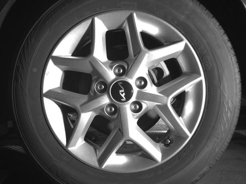 Used 2025 Kia Soul LX w/ LX Technology Package FWD image 14