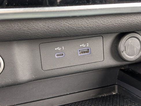 Used 2023 Nissan Rogue S FWD image 21