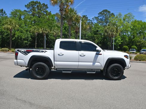 Certified 2021 Toyota Tacoma TRD Pro AWD/4WD image 2