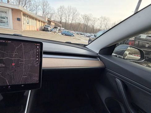 Used 2018 Tesla Model 3 Long Range image 25