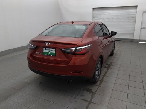 Used 2019 Toyota Yaris LE FWD image 9