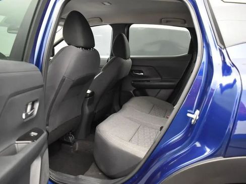 Used 2025 Nissan Kicks SV image 15