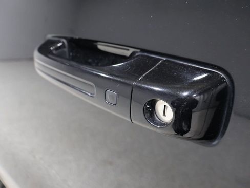 Certified 2023 RAM 1500 Laramie image 13