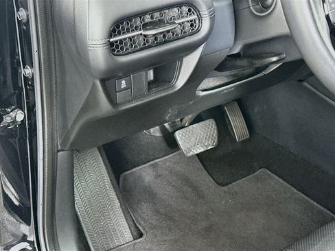 Used 2023 Honda HR-V EX-L image 17