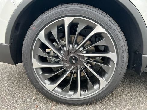 New 2026 Lincoln Aviator Reserve w/ Illumination Package RWD image 19