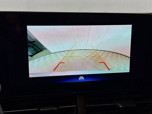 Used 2024 Chevrolet Trax LT w/ Driver Confidence Package image 15