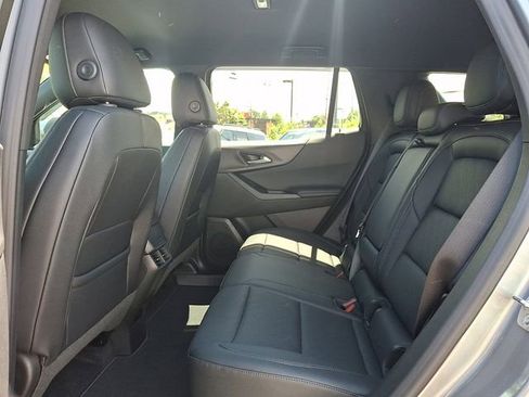 Used 2026 Chevrolet Equinox LT w/ Convenience Package II AWD/4WD image 10