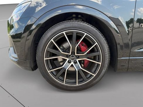 Used 2023 Audi Q8 Prestige AWD/4WD image 22