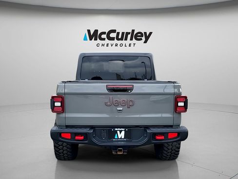 Used 2021 Jeep Gladiator Rubicon AWD/4WD image 6