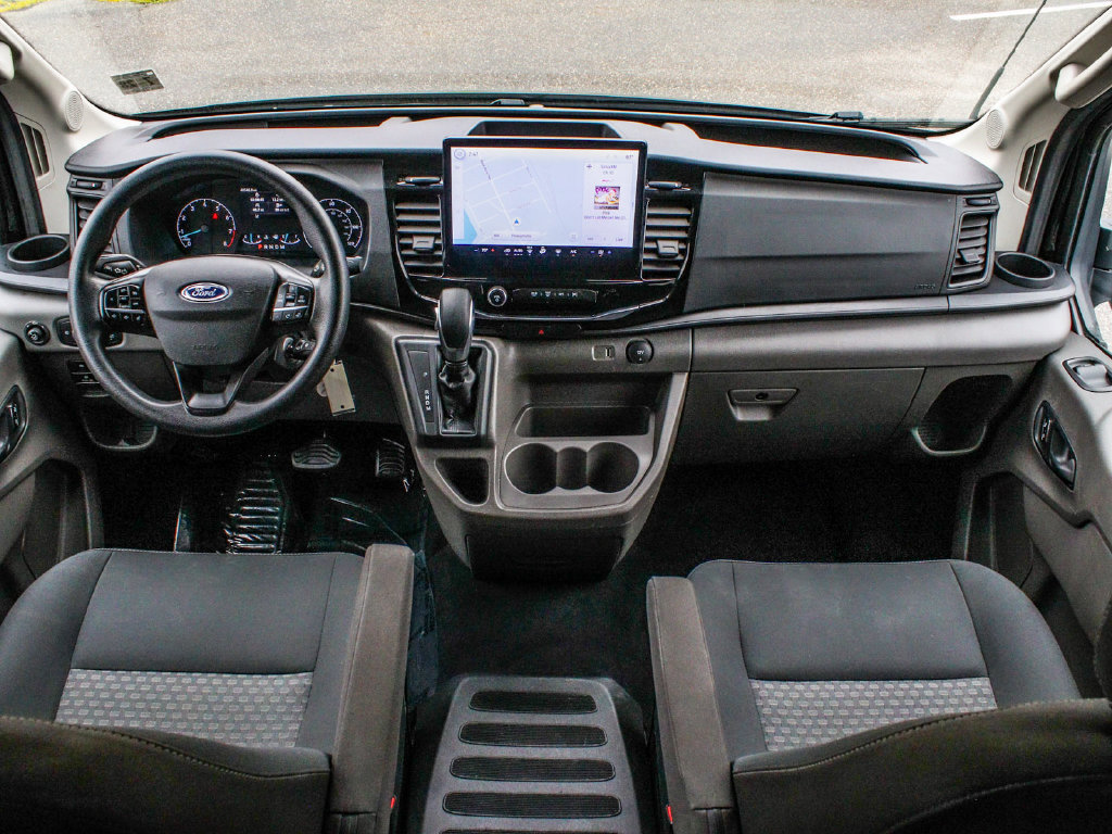 Used 2023 Ford Transit 350 XLT RWD image 31