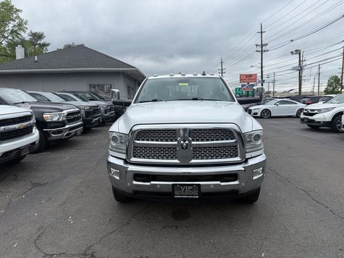 Used 2018 RAM 3500 Laramie AWD/4WD image 2