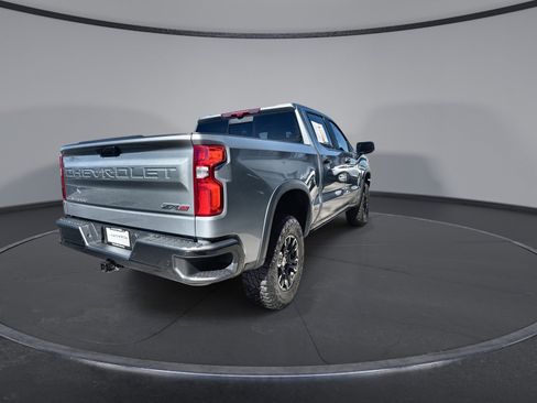 Used 2024 Chevrolet Silverado 1500 ZR2 w/ Technology Package image 7