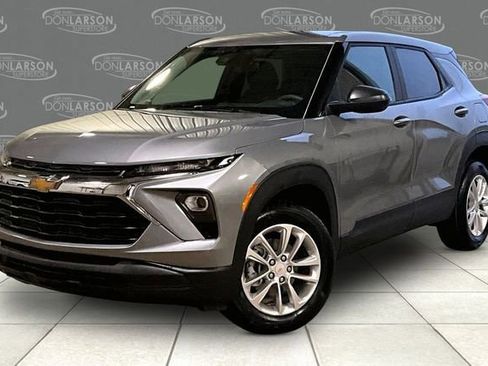 New 2026 Chevrolet TrailBlazer LS w/ LS Convenience Package AWD/4WD image 2
