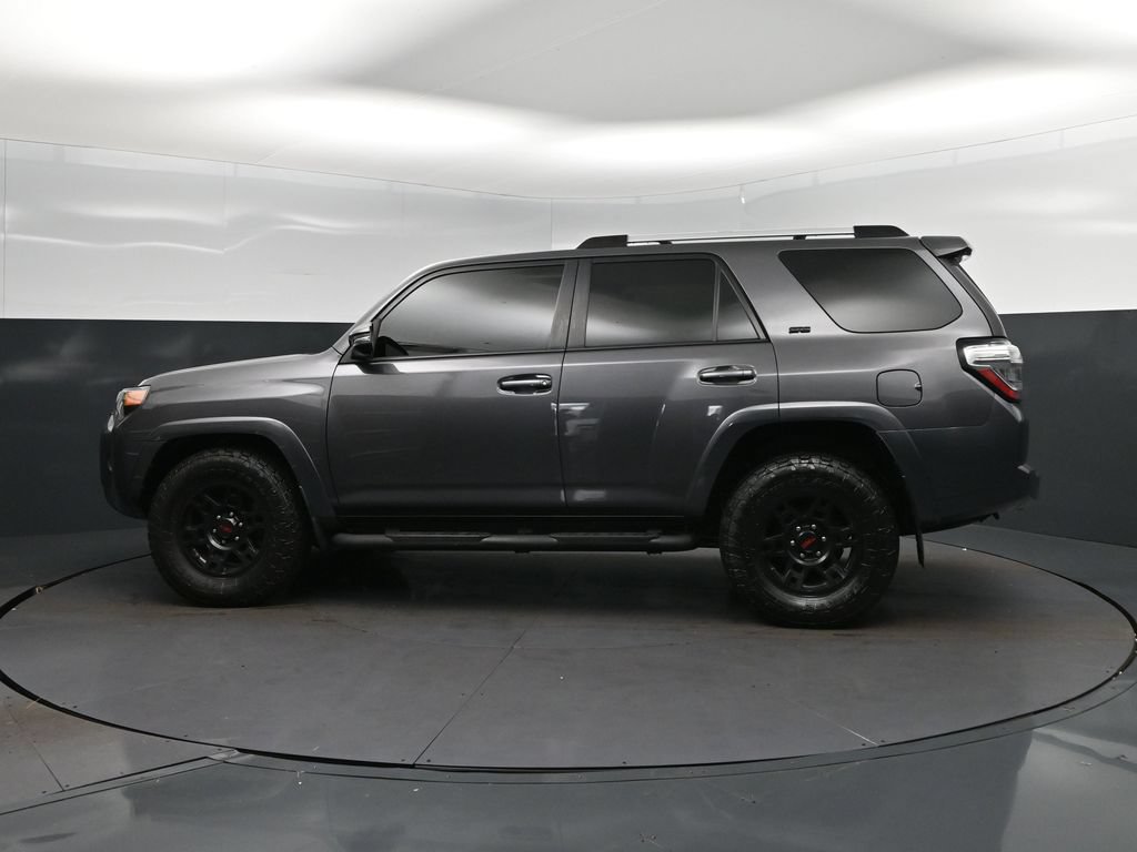 Used 2021 Toyota 4Runner SR5 Premium w/ Moonroof Package RWD image 4