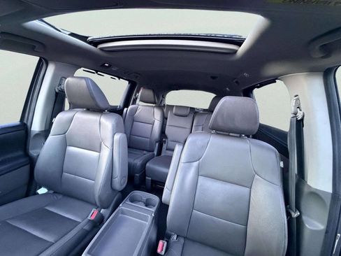 Used 2016 Honda Odyssey EX-L image 18