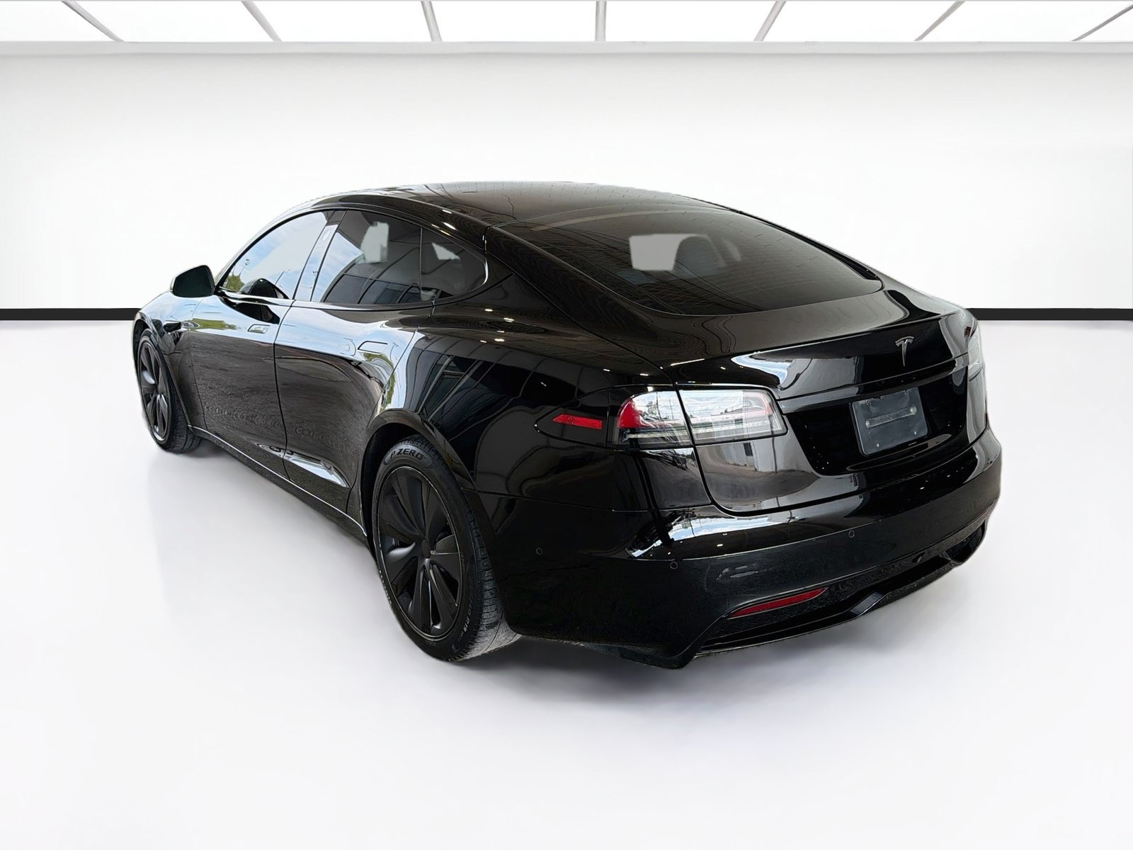 Used 2022 Tesla Model S Standard Range AWD/4WD image 6