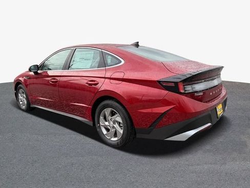 Certified 2026 Hyundai Sonata SE FWD image 2