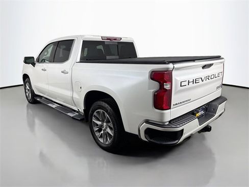 Used 2021 Chevrolet Silverado 1500 High Country w/ Technology Package image 7