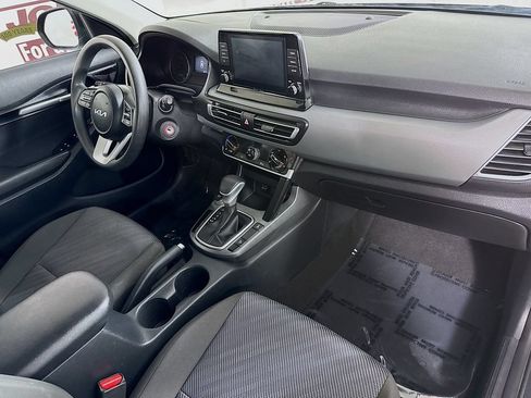 Used 2023 Kia Seltos LX AWD/4WD image 31