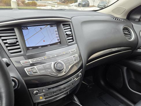 Used 2019 INFINITI QX60 Luxe w/ Essential Package image 30