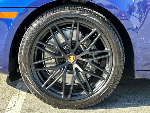 New 2026 Porsche Macan GTS image 28