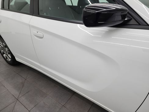 Used 2017 Dodge Charger SXT w/ AWD Plus Group image 24