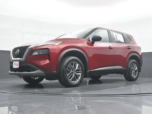 Used 2023 Nissan Rogue S AWD/4WD image 33
