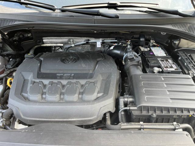 Used 2023 Volkswagen Tiguan SE FWD image 34