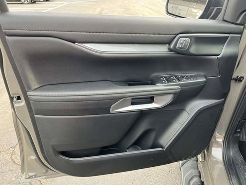 New 2025 Ford Ranger Lariat w/ FX4 Off-Road Package image 11