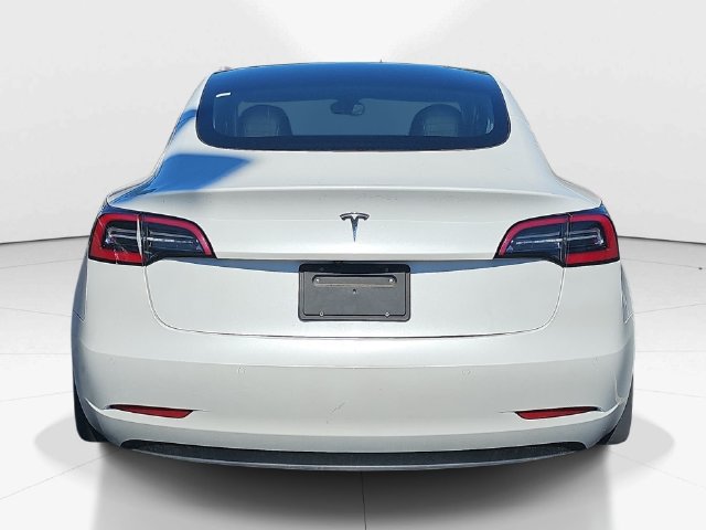 Used 2021 Tesla Model 3 Standard Range Plus RWD image 4