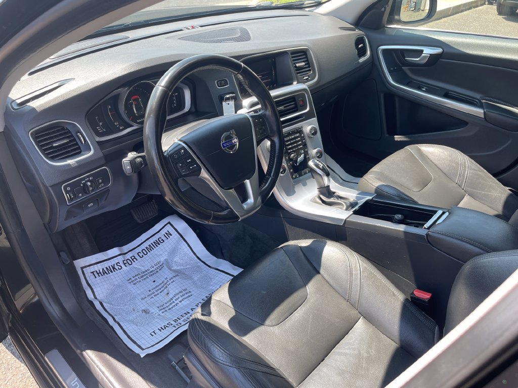 Used 2018 Volvo S60 T5 Inscription Platinum AWD/4WD image 15