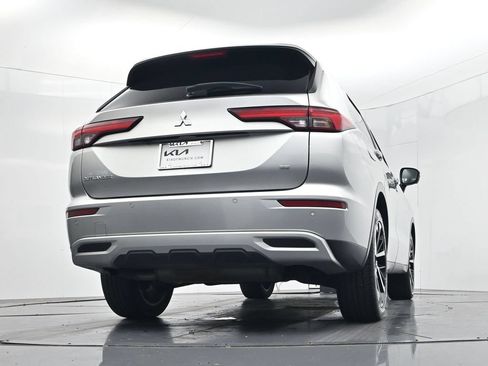 Used 2024 Mitsubishi Outlander SE FWD image 45