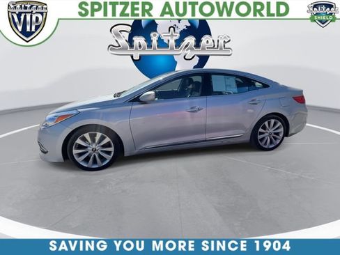Used 2017 Hyundai Azera Limited image 2