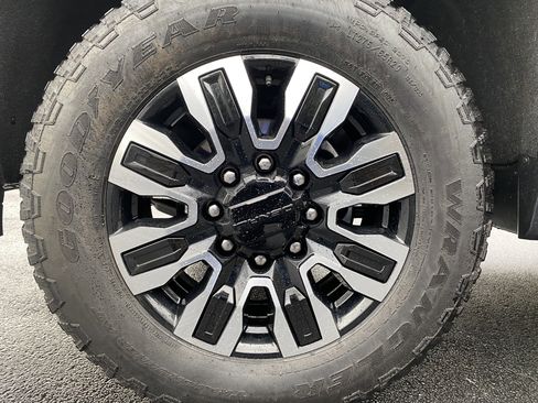 Used 2025 GMC Sierra 2500 Denali Ultimate w/ Snow Plow Prep/Camper Package image 49