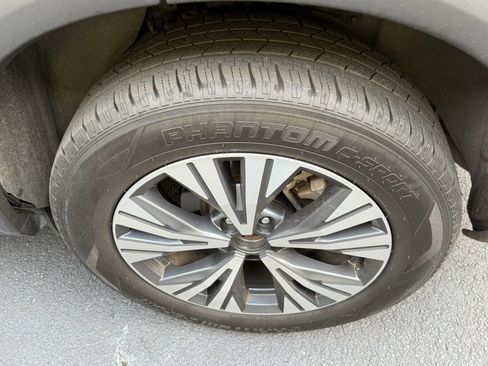 Used 2022 Nissan Rogue SV FWD image 32