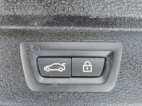 Used 2018 BMW X5 M AWD/4WD image 10