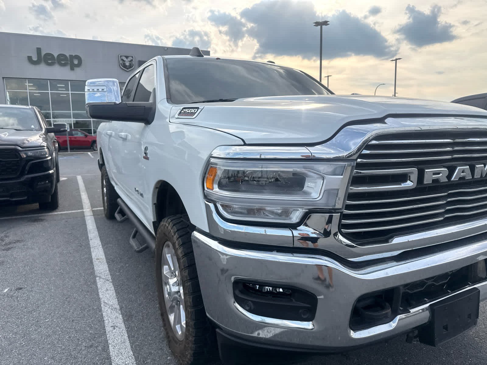 Used 2023 RAM 2500 Laramie AWD/4WD image 2
